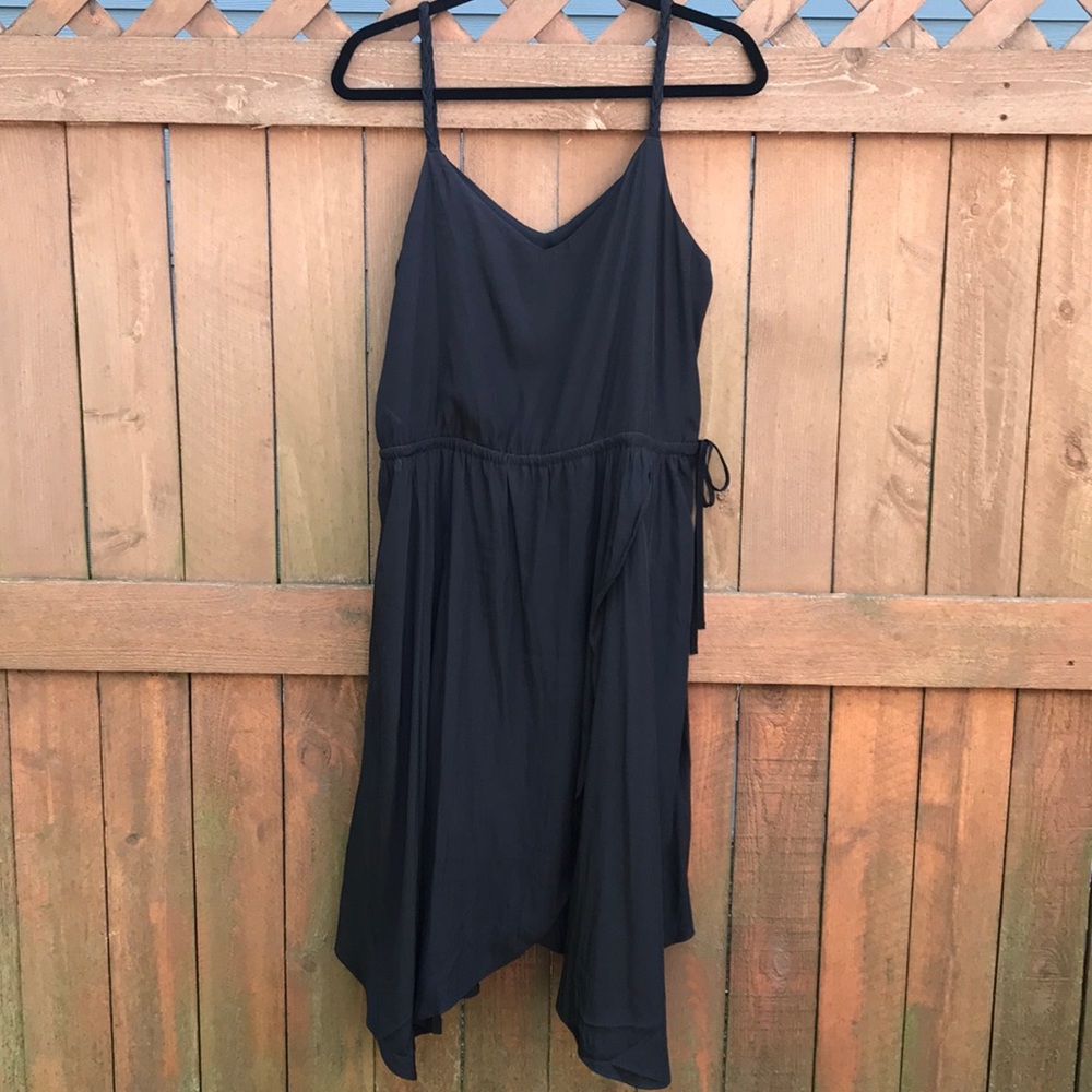 NWT Gap black dress